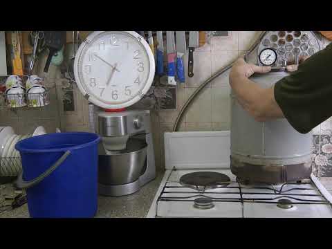 Видео: Эксперимент с автоклавом