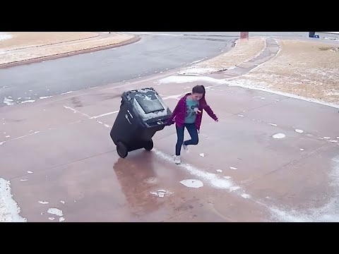 Видео: ЛЮДИ ПРОТИВ ЛЬДА засняли на камеру