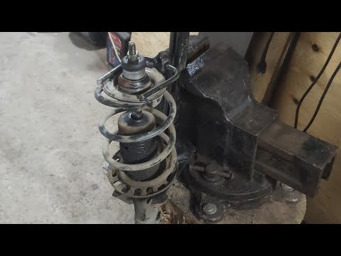 Видео: Съёмник пружин из домкрата