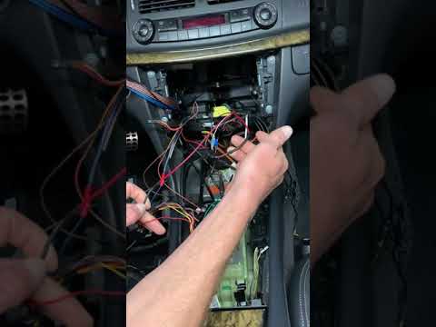 Видео: Android для Мерседес