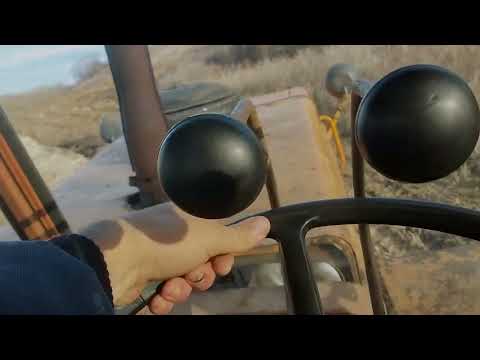 Видео: трактор т 150 гусеничний двигун ямз 238 оранка 2023