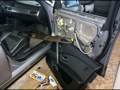 Видео: Как снять дверную карту bmw e60 Замена декоративных планок салона