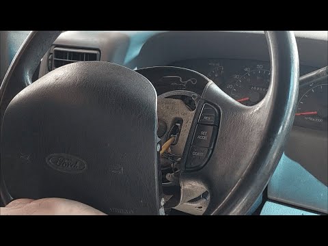 Видео: Five Minute Fix 24 — Управление на рулевом колесе Ford F250 2001 года