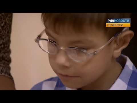 Видео: Мир на ощупь, или Как живут люди без слуха и зрения