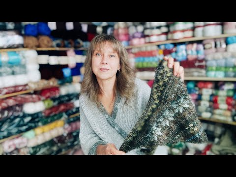 Видео: Начала вязать шаль с капюшоном .