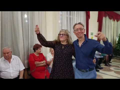 Видео: 4 ноября. Распущу я волосы...