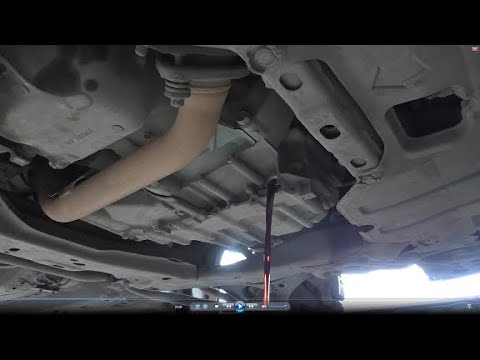 Видео: Замена масла и фильтра в АКПП на Honda Civic 1,8 Хонда Цивик 2008 года