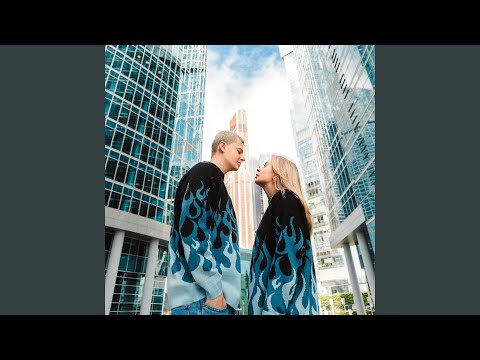 Видео: Давай сбежим (Искорки)