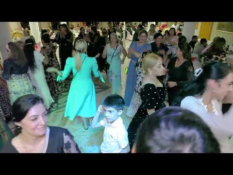 Видео: крестины Софии и Милены частъ 4