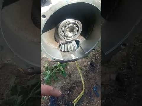 Видео: Трактор Фотон 254-244 замена передней ступицы ведущего моста.