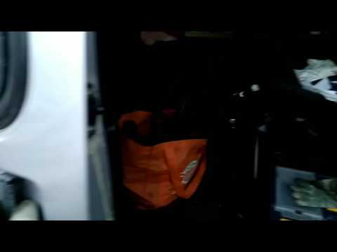 Видео: Регулировка замка сдвижной двери Соболь/Газель