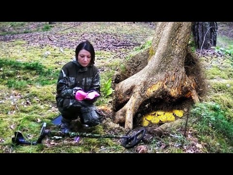 Видео: ВОТ ЭТО ЭМОЦИИ!!! КОГДА ПОД КОРНЯМИ В ЛЕСУ ОТ НАХОДОК  ЗАТРЯСЛИСЬ РУКИ