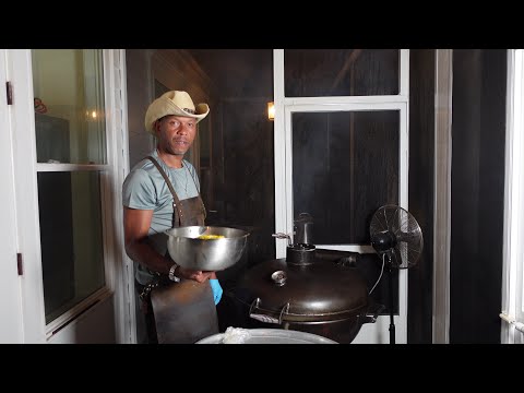 Видео: Жареные куриные крылышки по-карибски