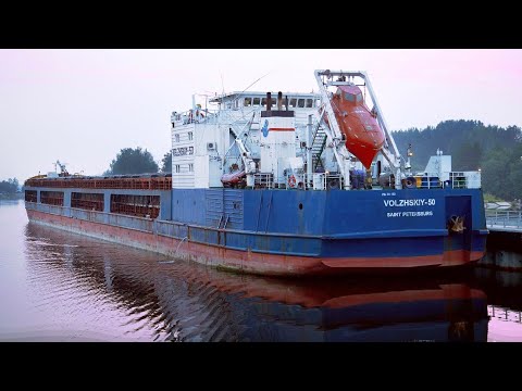 Видео: Обзор теплохода тип «Волжский»