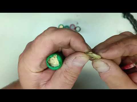 Видео: Разбираем чужие старые патрончики 16 калибра