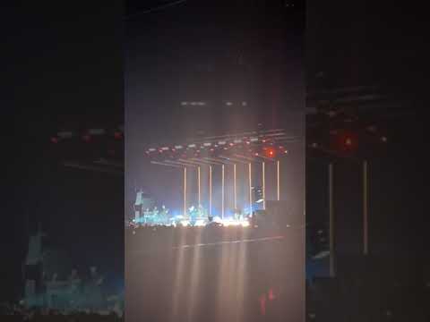 Видео: Земфира — Дубай @ Coca-Cola Arena / Эфир из Инстаграма @leon_lobik