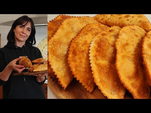 Видео: ՉԵԲՈՒՐԵԿԻ/ Сочные Чебуреки/ Հյութեղ և շատ համեղ #чебуреки