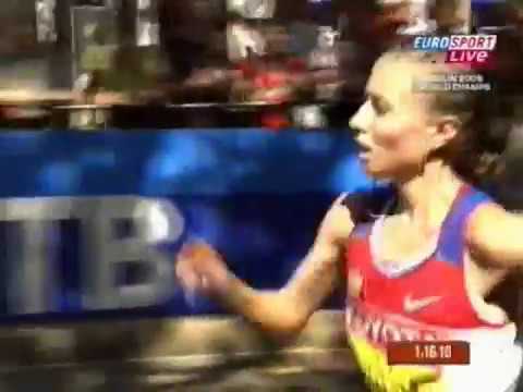 Видео: Берлин 2009 ходьба 20 км женщины