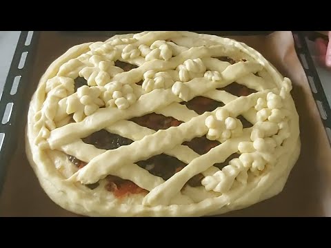 Видео: Пирог сладкий. Из дрожжевого теста с сухофруктами.