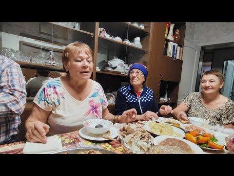 Видео: Копчу курицу и сало //едем в гости - к сестре  //