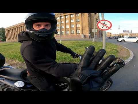 Видео: Двигаюсь без повода, 260 км на мотоцикле по городу, GSXR1000, BMW GT800, Санкт-Петербург
