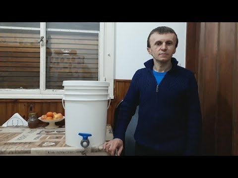 Видео: Расфасовка меда по баночкам \\ Как я это делаю \\ Аргентина