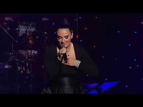 Видео: Елена Ваенга   "Белая птица" БКЗ "Октябрьский" 27.07.2023