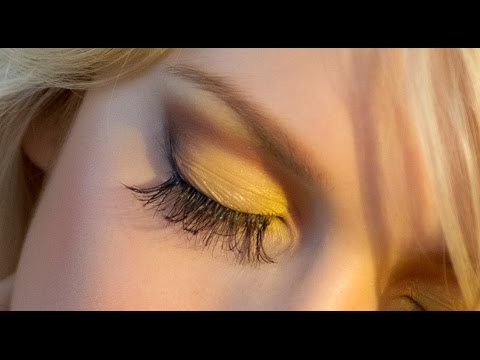 Видео: Как Легко и Быстро наклеить ПУЧКОВЫЕ ресницы.wmv