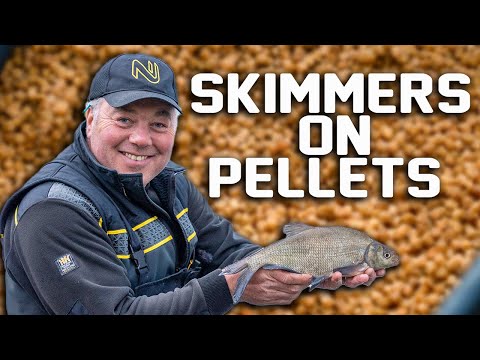 Видео: Ловля гранул для скиммеров с помощью флаконов Мика!