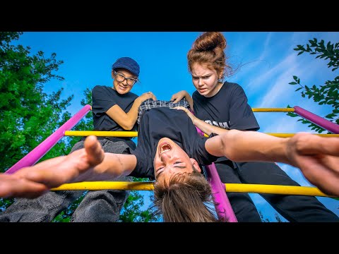 Видео: Что натворили ПАЦАНКИ!!! Училка в ШОКЕ!!!