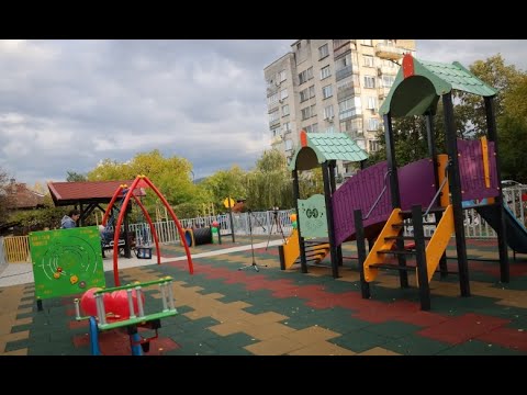Видео: Откриване на детска площадка в квартал "Черногор" в Троян