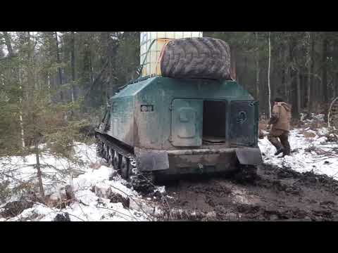 Видео: На гусеничном танке-вездеходе Газ73 гтму в лес по бездорожью Замена турбины в полевых условиях