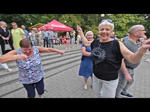 Видео: 7.09.24г..."МАРУСЯ"... звучит на танцполе в Гомельском парке Луначарского...