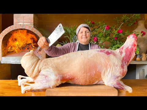 Видео: 15 кг Целого ягненка, запеченного в печь 4 часа. Я не могу перестать есть это мясо