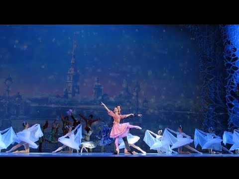 Видео: Premiere!"Toy seller".Kremlin Ballet. Премьера!"Продавец игрушек".Кремлевский балет.
