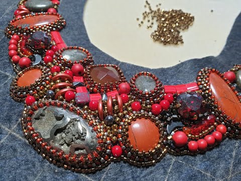 Видео: ВЫШИВАЮ КРАСНОЕ КОЛЬЕ.