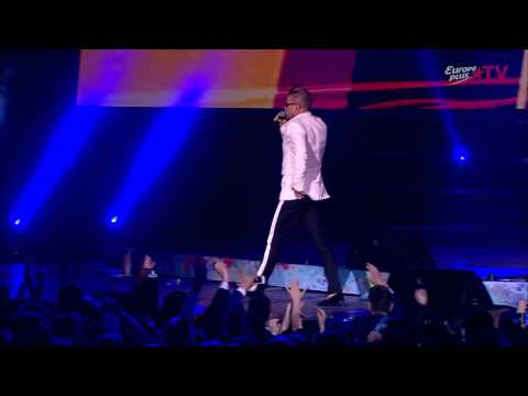 Видео: Митя Фомин - Огни большого города - Выступление на концерте "Выпускник 2015"