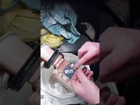 Видео: Врёт датчик уровня топлива на АУДИ А6С5