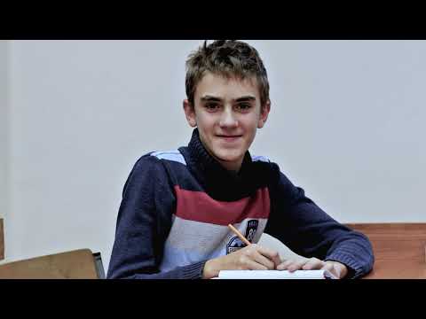 Видео: ПОЗДРАВЛЕНИЕ С ДНЕМ МАТЕРИ от учеников 9"А" класса