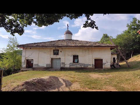 Видео: Угорелец – местност Лъгът/Възстановяват 100г. храм в махала Угорелец  в Севлиевския Балкан