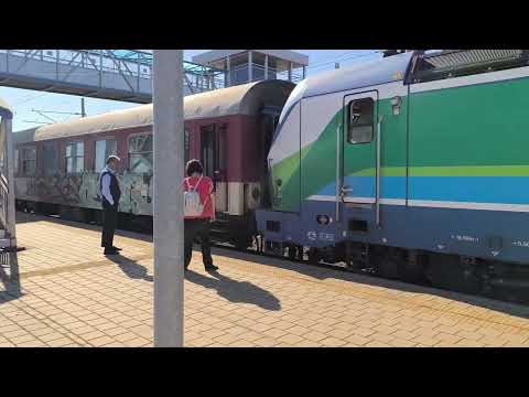 Видео: Маневра на 80 039 прикачване на БВ 8610 и пристигане на 80 054 с БВ 8611 в гара Симеоновград