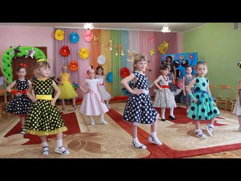 Видео: Флеш -моб з веєлами на випускном в ДНЗ№22 м.Бердичів.