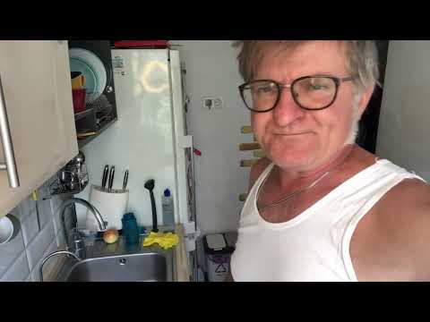 Видео: Бутерброд 45+.Хлеб, горчица,сало, перец молотый, перец острый.Бодрит и заправляет.Академия работает.