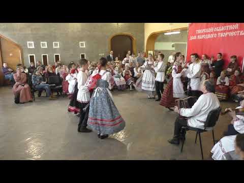 Видео: Старшая группа фольклорного ансамбля «Околица».  «Вярэцкая кадриль»