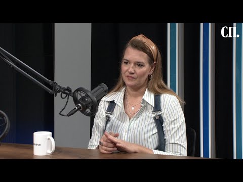 Видео: 🎙️ПОТКАСТ „Со Ана на ТИ“ | Вера „Љубојна“: Имаме апатична младина, на која ѝ фали насока