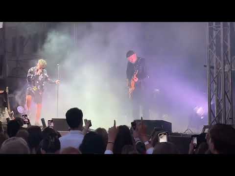 Видео: ЛСП - Плевок в вечность (08.08.24) / Питер / Двор Гостинки