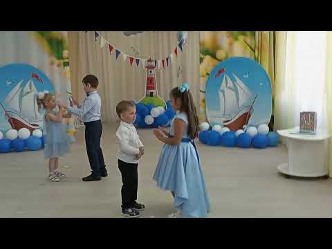 Видео: сегодня в нашем зале станцуем с малышами