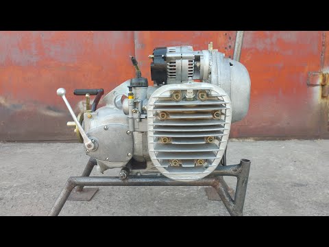 Видео: Запуск двигателя КМЗ К-750М 12 вольт с электронным зажиганием. KMZ K-750 engine ranning