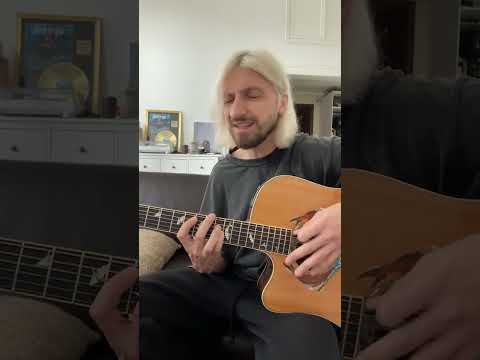 Видео: Женя Мильковский - Так как раньше (акустика) эфир 14.08.2021