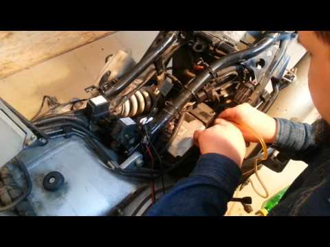 Видео: K1200GT, K1200LT прокачка интегральной ABS